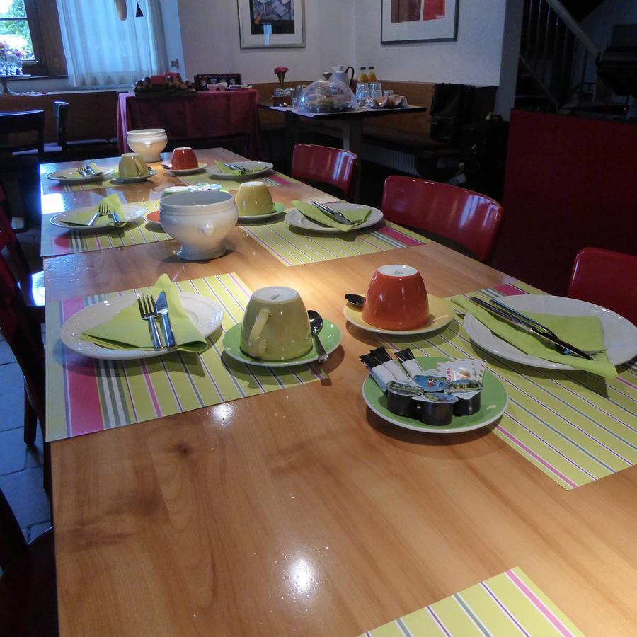 Hôtel Gasthaus Zum Trauben à Weinfelden Extérieur photo